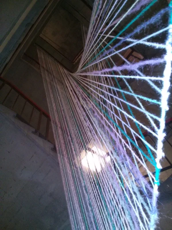 Threads (3rd Offside bottom)